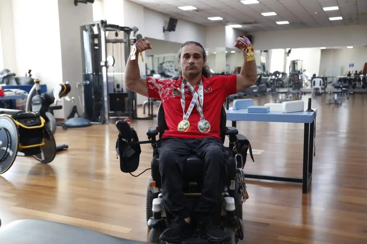 bagcilarli sporcular bilek guresi sampiyonasinda basari elde etti XWfZO1eG