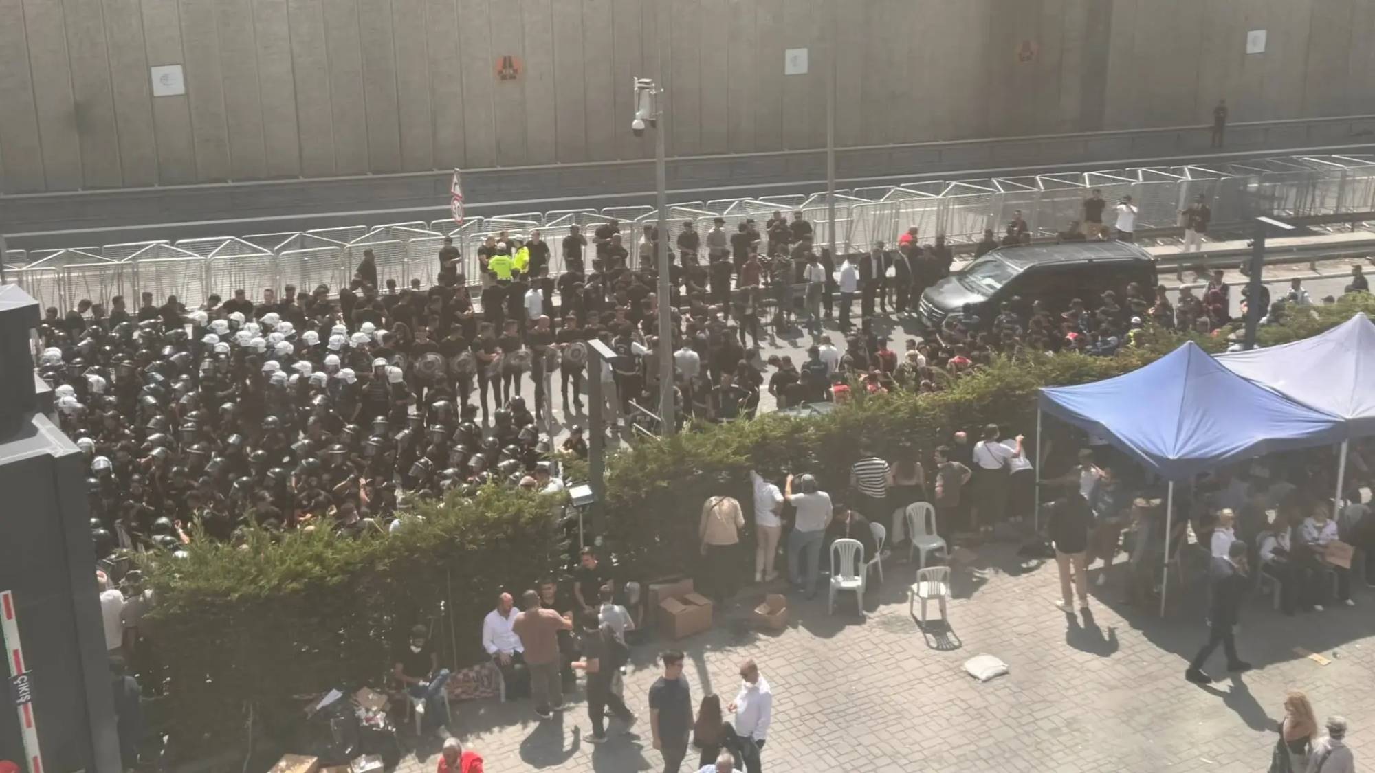 chpden yerlikayaya kanunsuz emirlerle hukuka aykiri bir sekilde baba ocagimiza saldiri emrini siz mi verdiniz nXQRhQ7z