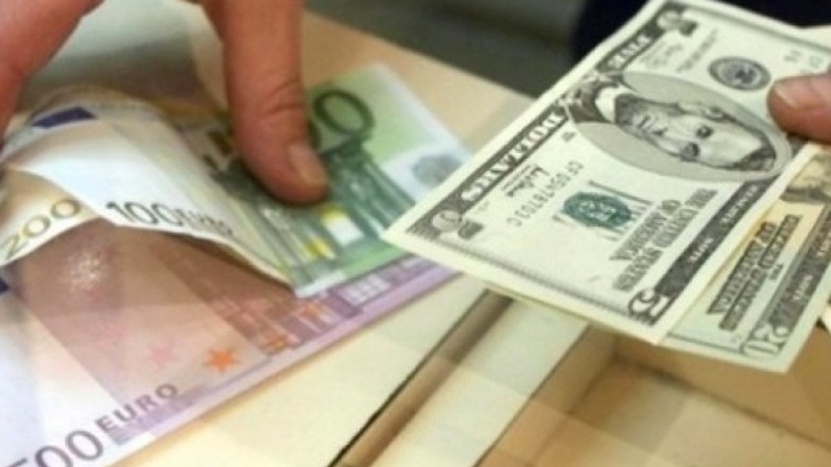 dolar ve euro ne kadar piyasalarda gun ortasi 25 eylul 2025 Edu8tlTH