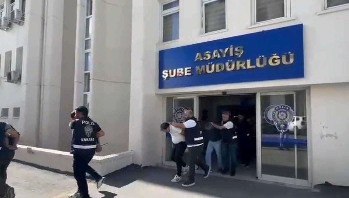 telefonda 175 milyon liralik vurgun rastgele numara arayip tuzaga dusurduler me5XqYJX