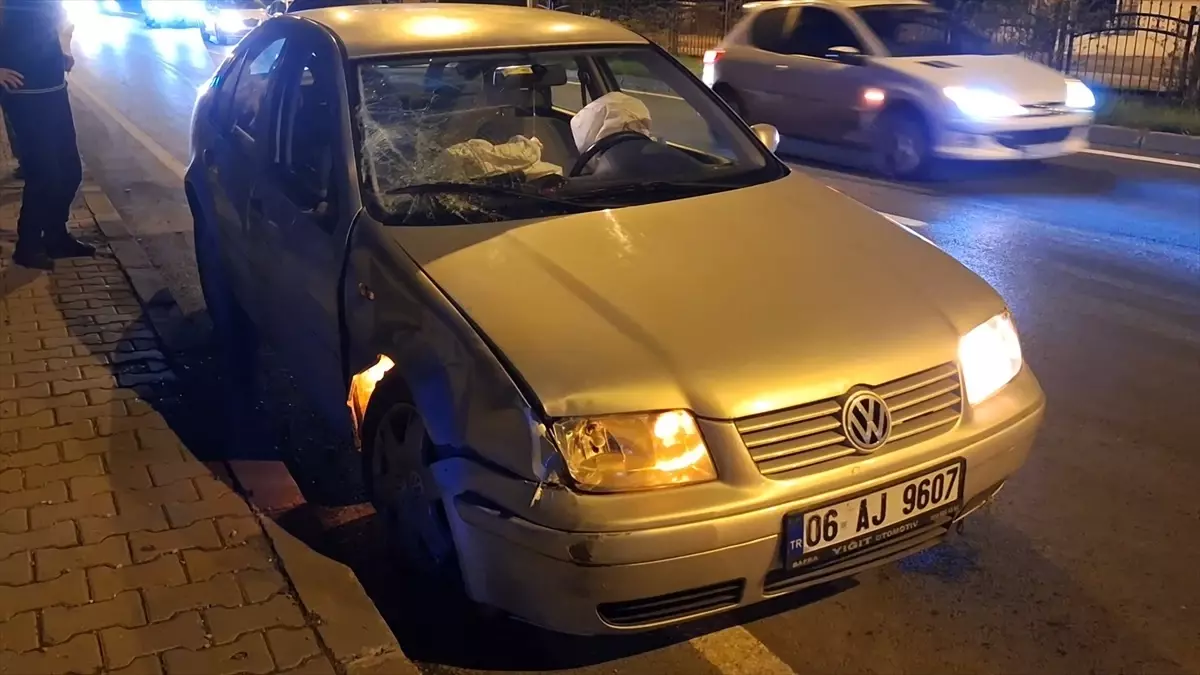 bafrada elektrikli bisiklete otomobil carpti iki cocuk yarali j6Vkmp27.jpg