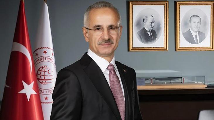 bakan uraloglundan 29 ekim cumhuriyet bayrami mesaji Ree46KHA.jpg