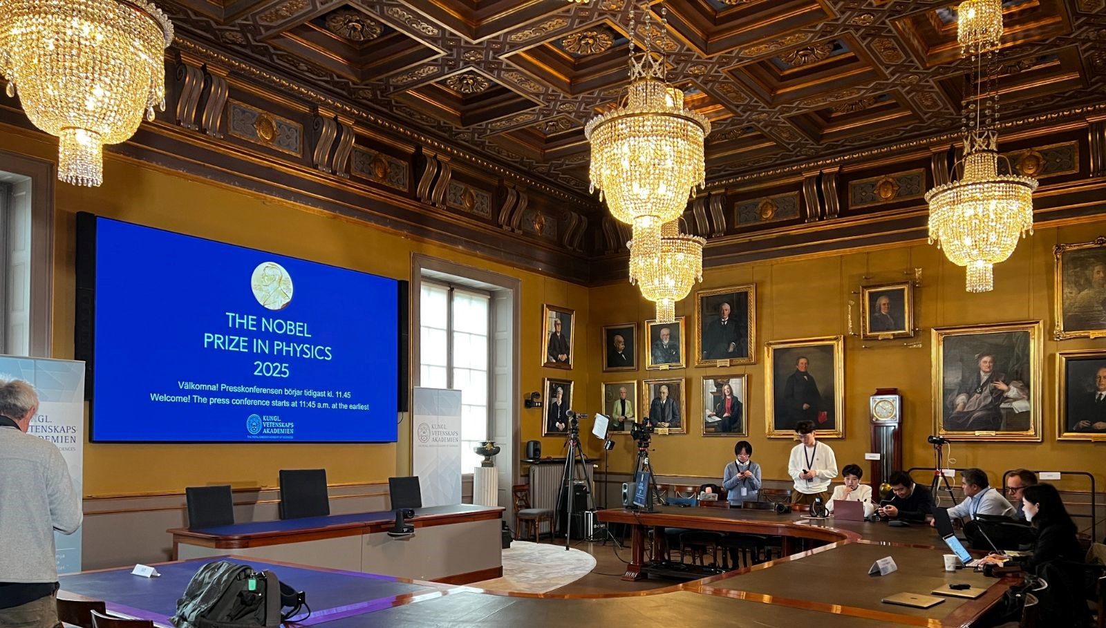 cep telefonlarindan kuantum bilgisayarlara 2025 nobel fizik odulu tam olarak neye verildi WFVrVTO9