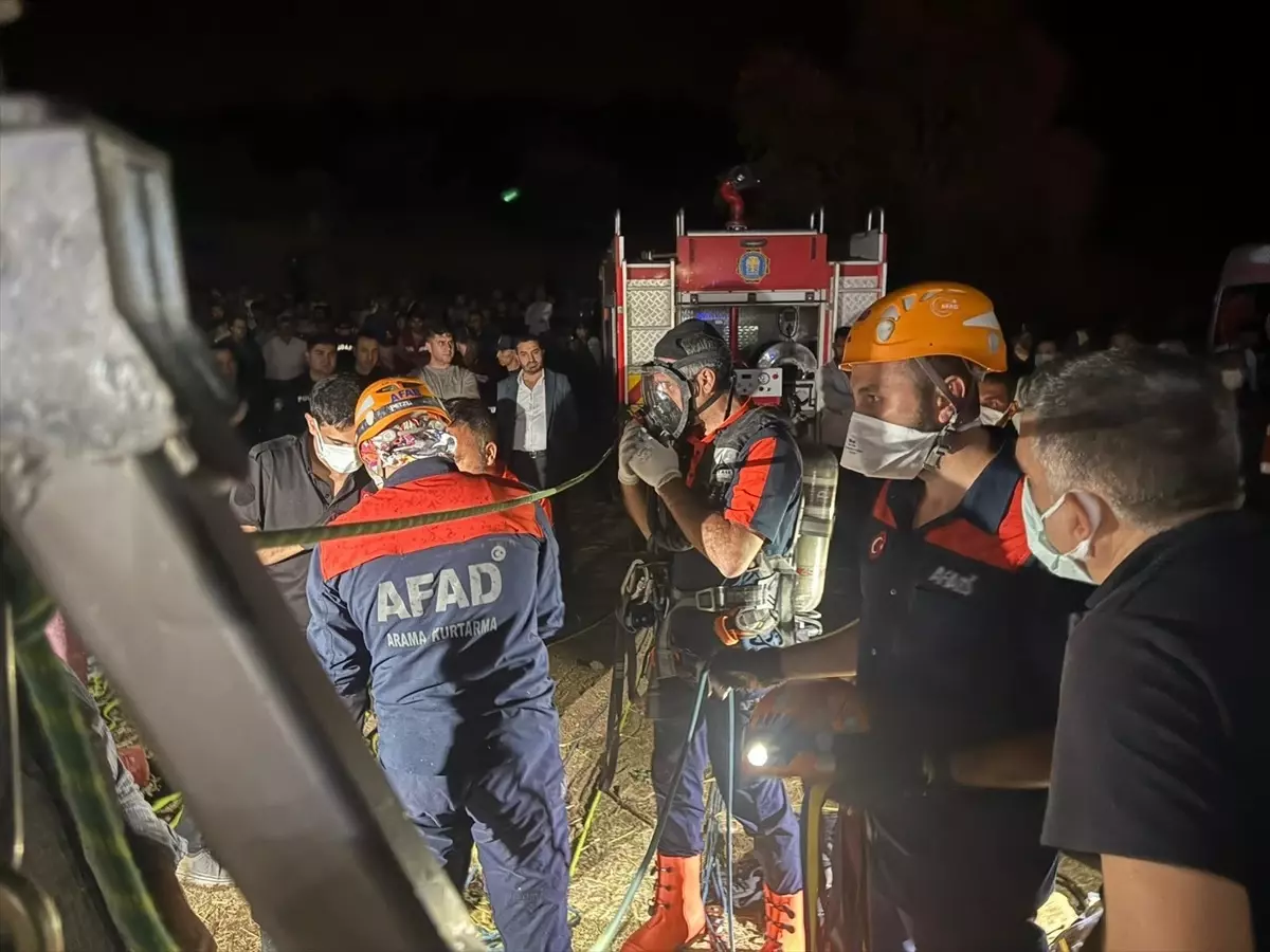 zehirlenen 4 kisinin cenazesi topraga verildi 2weXOkN7