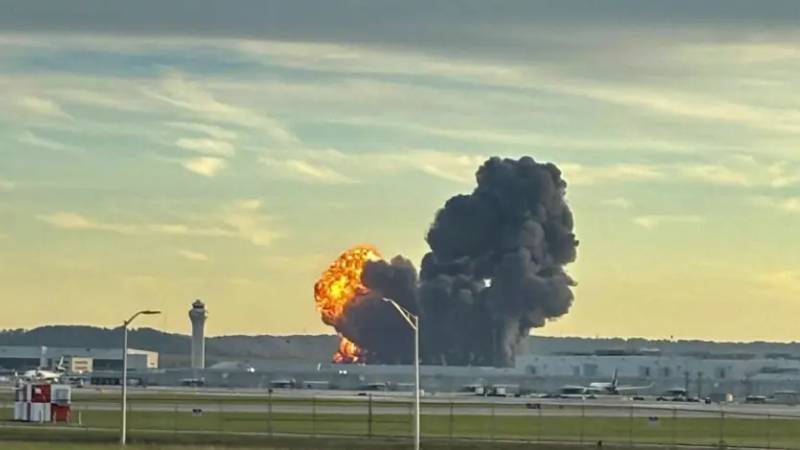 abdde 12 kisinin oldugu ucak faciasinda kara kutu bulundu 16 kisi h l kayip jn9djG58.jpg