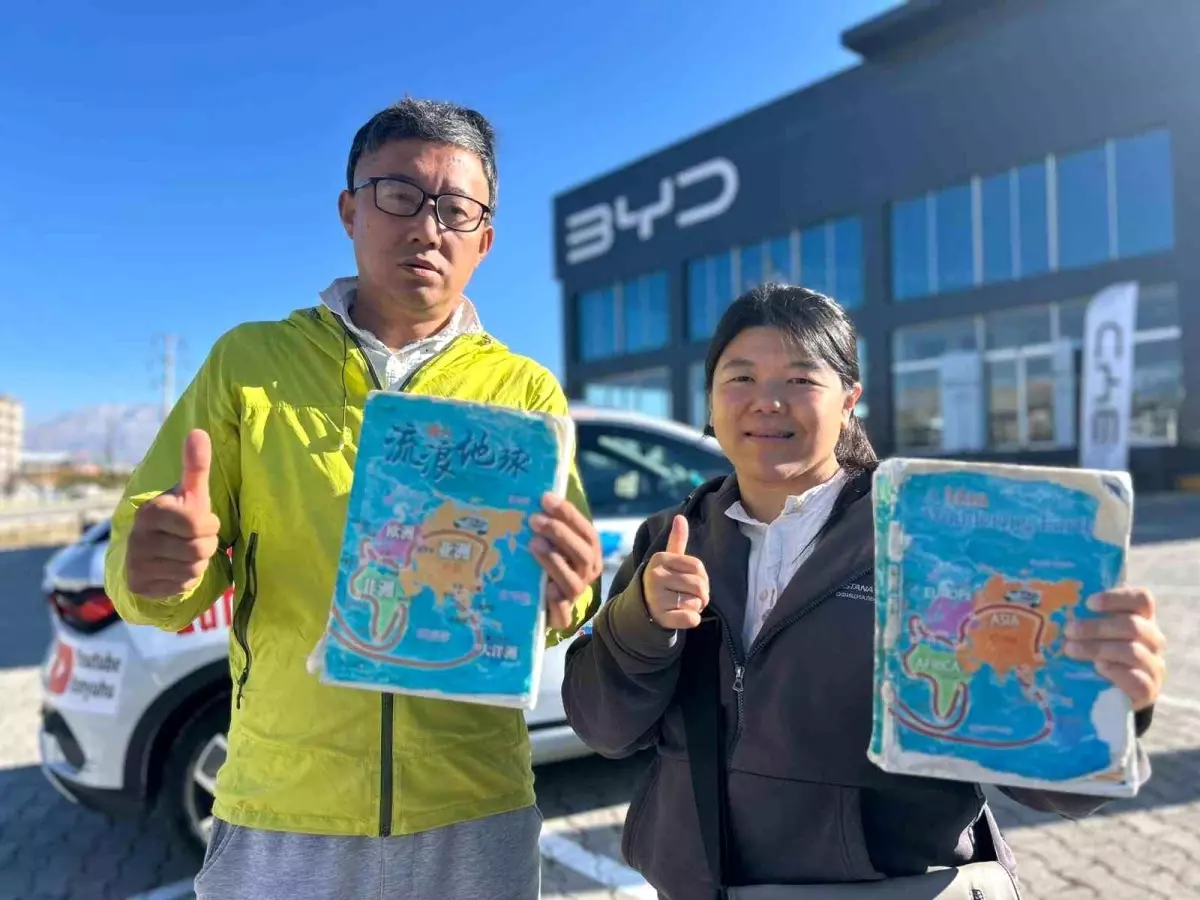 cinli cift elektrikli aracla vanda jyq9OP9w.jpg