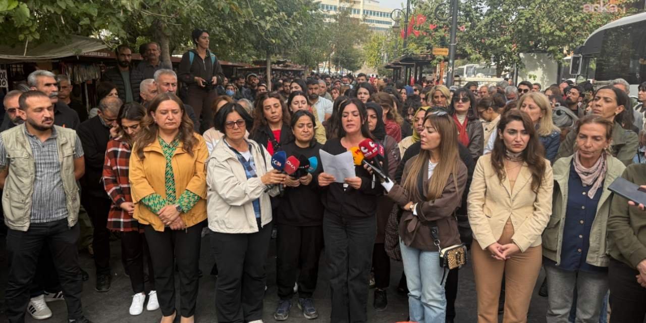 diyarbakirda uc kadinin yasadigi eve saldiri protestosu J2XE8fQL.jpg