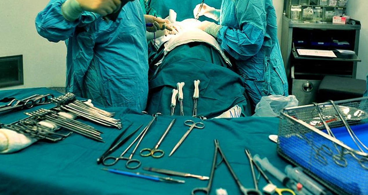 izmirdeki hastanede turuncu alarm ameliyatlar iptal etti cEMj5pTg.jpg