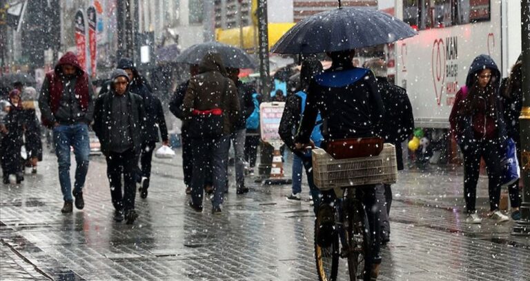 meteorolojiden-uyari-gunes-gidiyor-saganak-ve-kar-geliyor-aZY6CrvJ