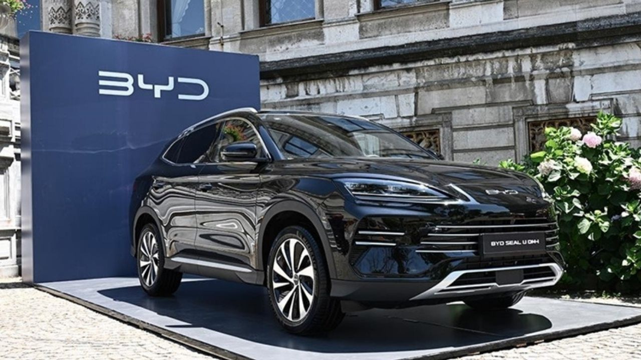 byd-fabrikayi-manisaya-kurmadi-direksiyonu-avrupaya-kirdi-33OqMaHu