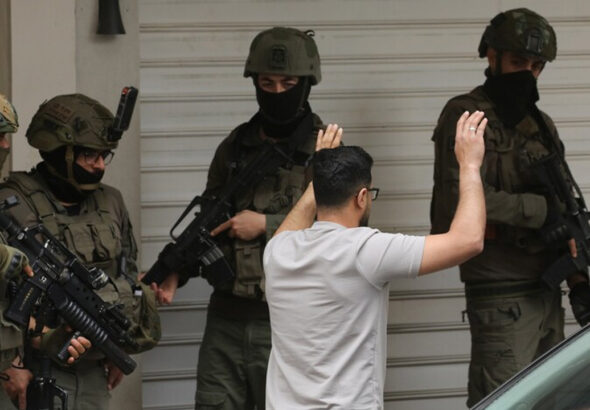 filistin-topraklarini-gasbeden-israilliler-bati-seriadaki-baskin-ve-saldirilarini-surduruyor-5Z8iVbFd