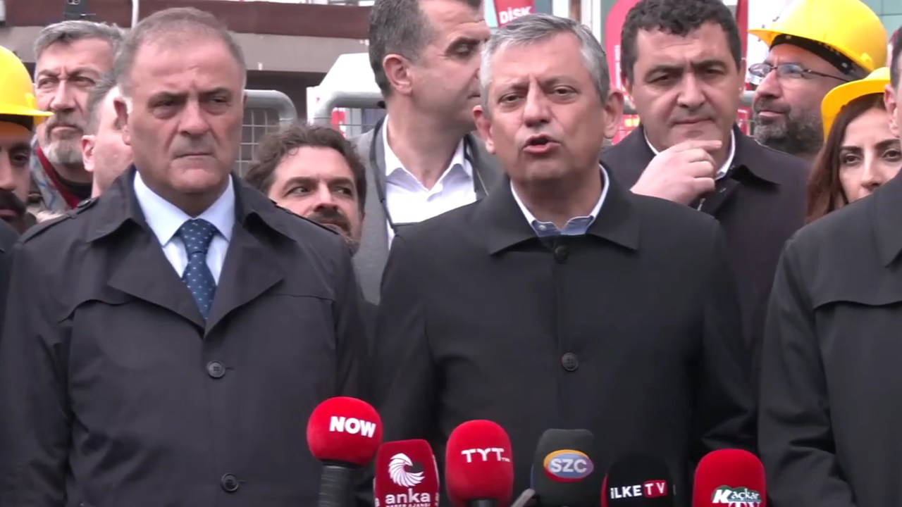 Özgür Özel, Kadıköy’de 1 Mayıs’ı Kutladı: “Emekçilerin Son Muhalefet 1 Mayısı Olmasın”